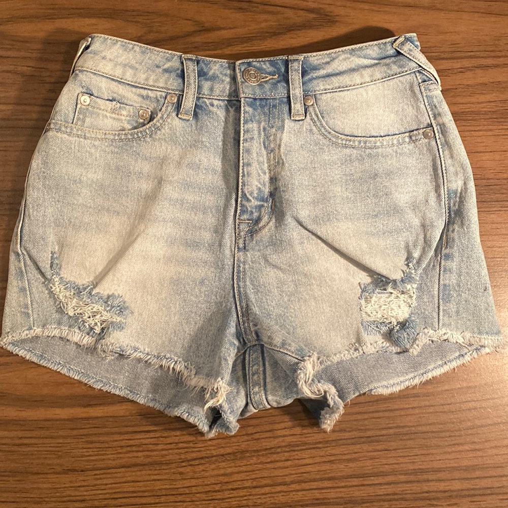 Cleo+ Wolf  Women’s High Rise Denim Shorts.